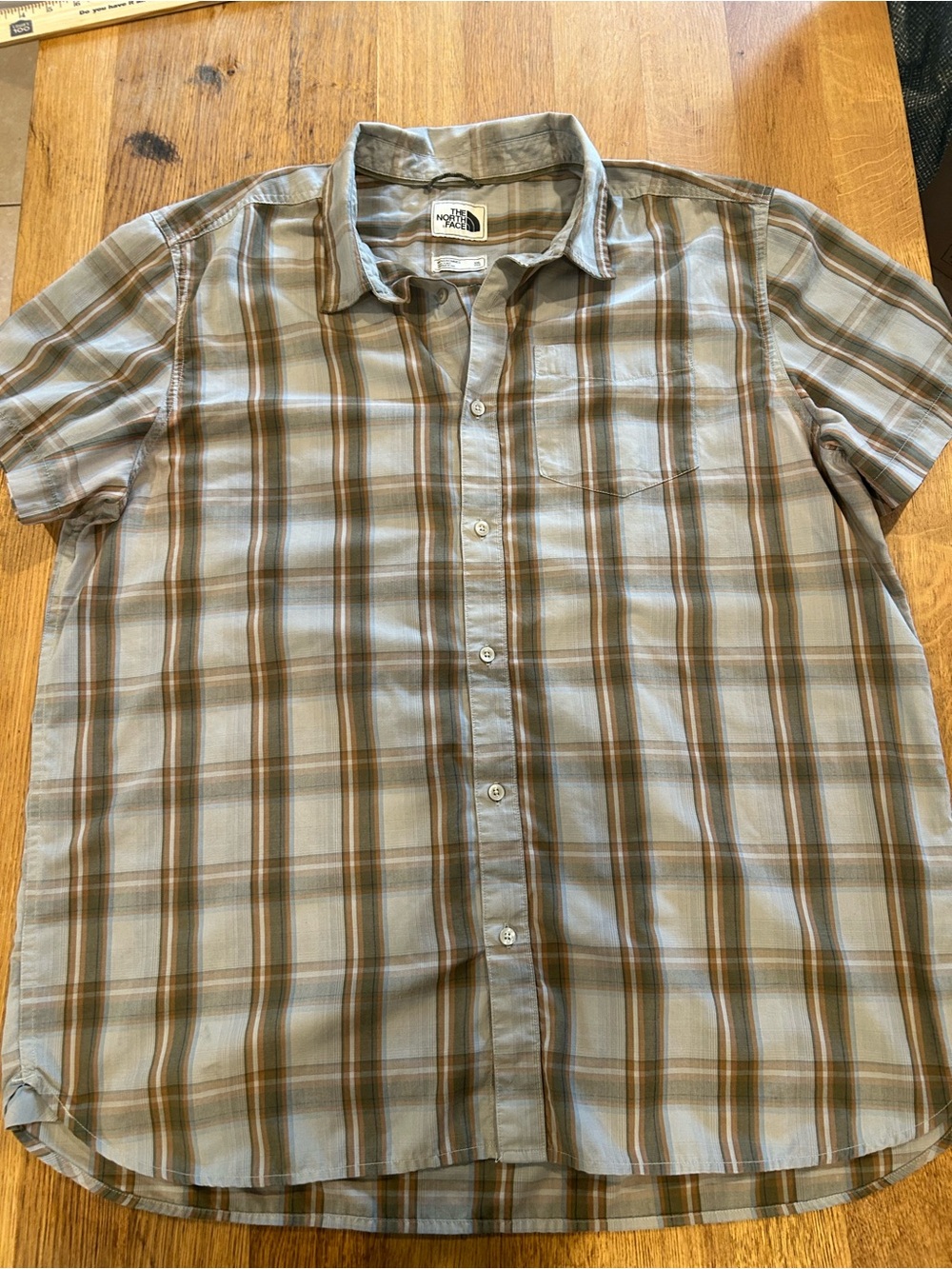 The North Face Men's Short-Sleeve Plaid Button-Down Shirt - Light Blue & Brown